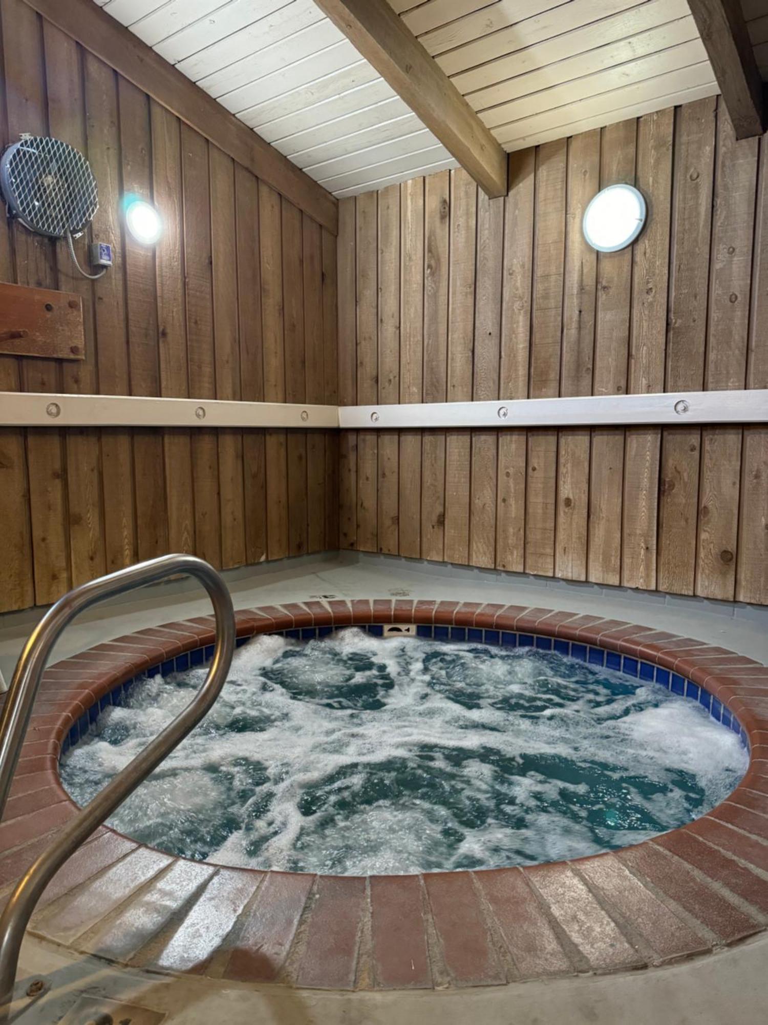 Nampa Inn & Suites Dış mekan fotoğraf